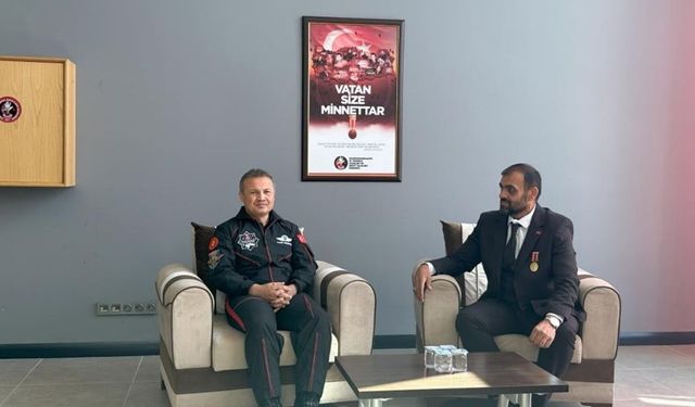 Alper Gezeravcı şehit aileleriyle bir araya geldi