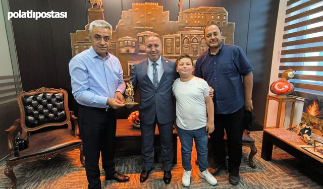 Altındağ Nihat Başakar İlkokulu'ndan kitap okuma rekoru
