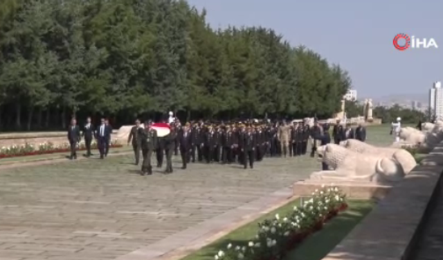 Jandarma Teşkilatı 186 yaşında: Anıtkabir'de anlamlı ziyaret