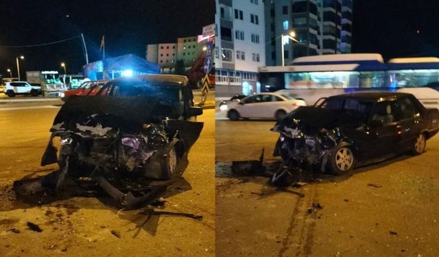 Ankara'da feci kaza: Araç kullanılamaz hâle geldi