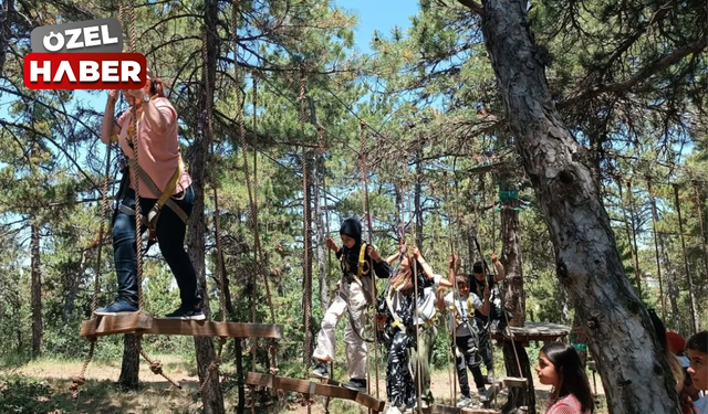 Öğrenciler Beynam Ormanları Macera Parkı’nda doyasıya eğlendiler