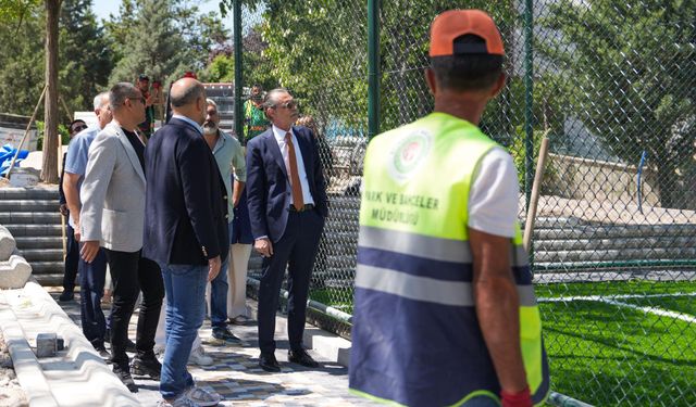 Etimesgut'ta parklar yenileniyor: Başkan Beşikcioğlu yerinde inceledi