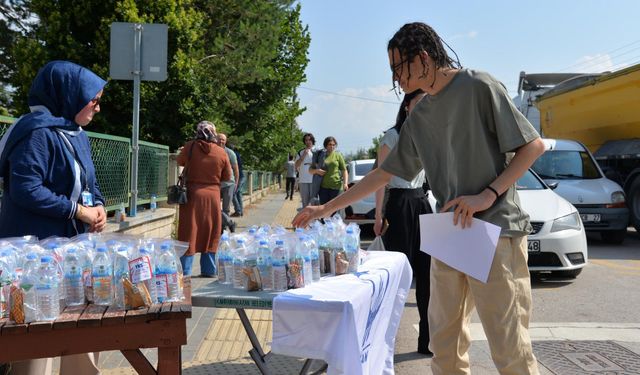 Kahramankazan’da sınav günü dayanışması