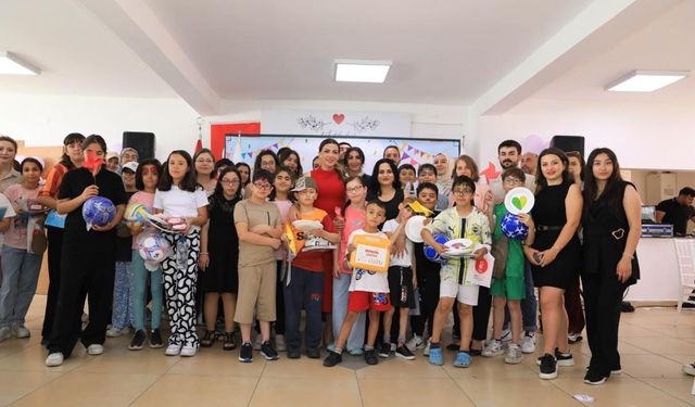 Keçiören Belediyesi’nden özel çocuklara renkli karne şenliği