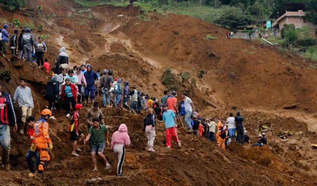 Toprak kayması faciası: Çok sayıda ölü ve yaralı var