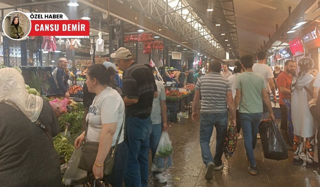 Tarihi Ulus Hali'nde hafta sonu yoğunluğu