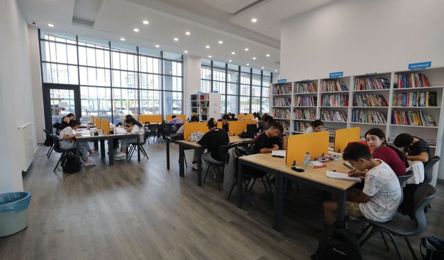 Yenimahalle, öğrencilerini unutmuyor