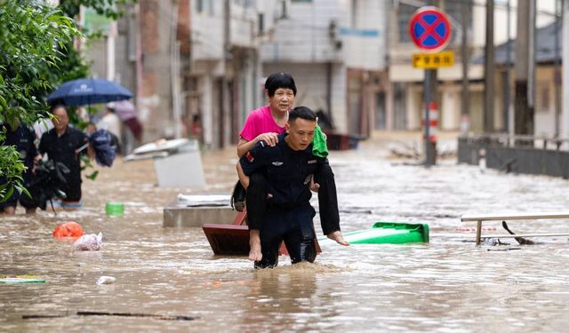 Çin'de sel felaketi: 18 bin kişi tahliye edildi