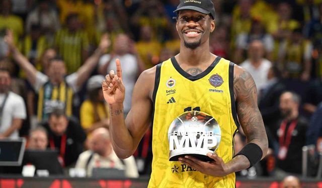 Phoenix Suns, Nigel Hayes-Davis’i kadrosuna kattı