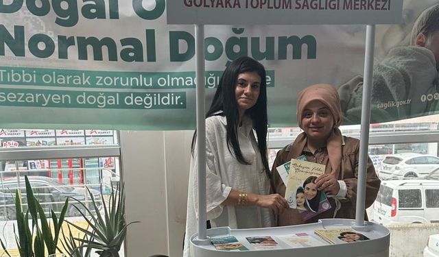 "Doğal olan normal doğum" standı kuruldu