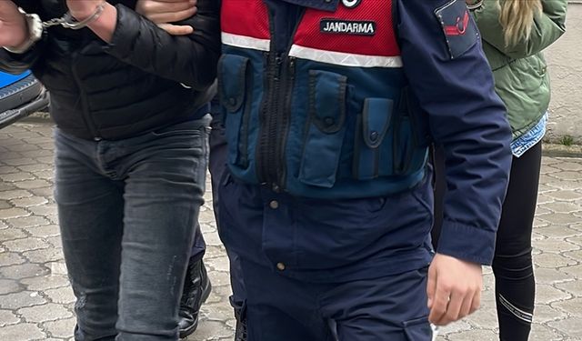 Jandarmadan 10 ilde şok operasyon: 74 şüpheli yakalandı!