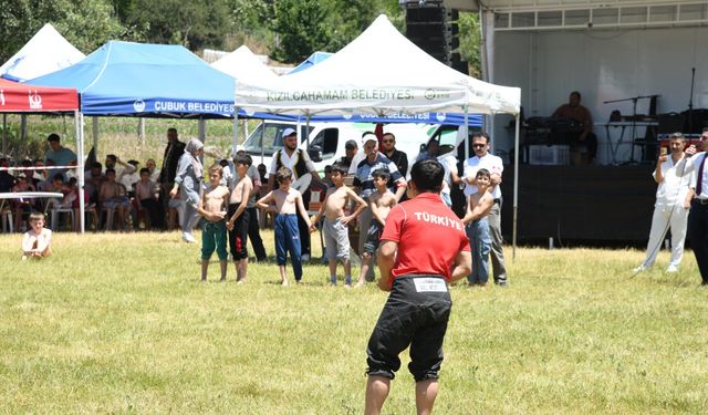 Kahramankazan Belediye Başkanı, güreş festivaline katıldı