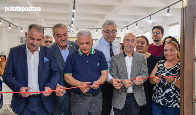 Mamak Belediyesi'nden sanat dolu bir destek: 70 yaşındaki ev hanımı Elmas Bilecen ilk kişisel resim sergisini açtı!