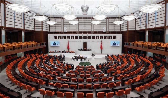Meclis’te tatil ertelendi: Milletvekilleri yoğun mesaiyle çalışacak!