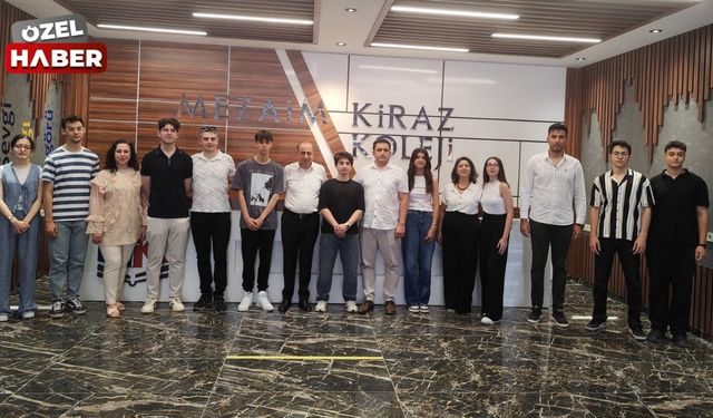 Polatlı'da gelenek bozulmadı: 24 öğrenci ilk 30 binde yer aldı