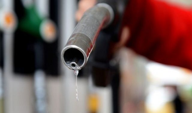 Petrol fiyatları savaş öncesi seviyeye geriledi!