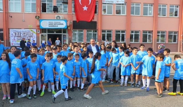 Pursaklar Belediyesinden minik sporculara büyük destek