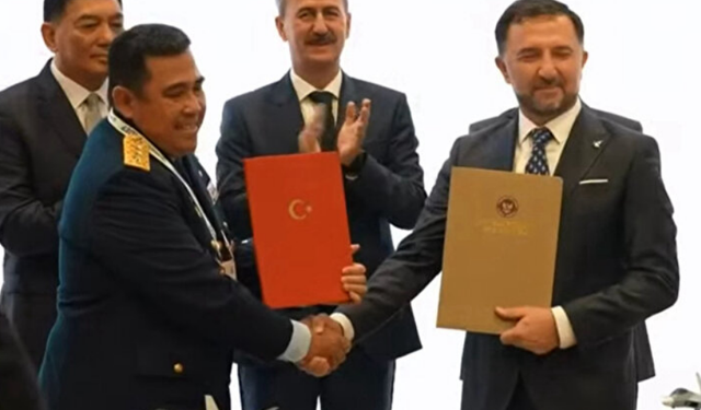Cumhuriyet tarihinin en büyük savunma ihracatı için imzalar atıldı
