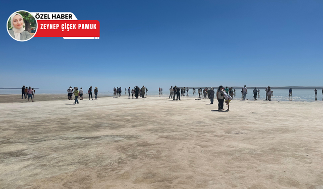 Tuz Gölü hafta sonu ziyaretçi akınına uğradı