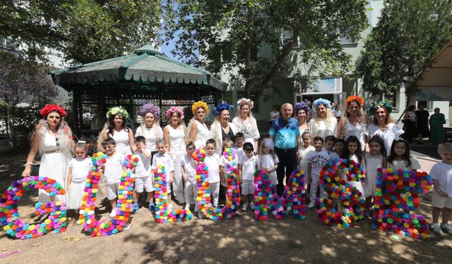Yenimahalle Belediye Başkanı Yaşar, öğretmen ve öğrencilerle buluştu