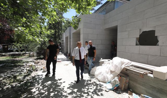Yenimahalle’de Halk Kafe çalışmaları sürüyor