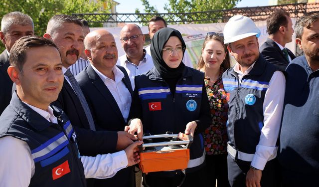 Akyurt'ta çok amaçlı bina için ilk beton döküldü