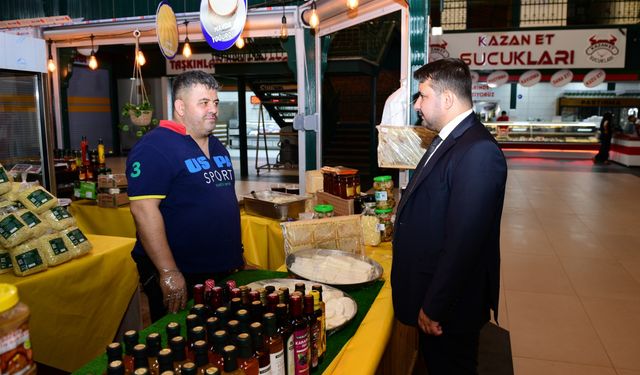 Başkan Çırpanoğlu’ndan Kahramankazan Et AVM esnafına ziyaret