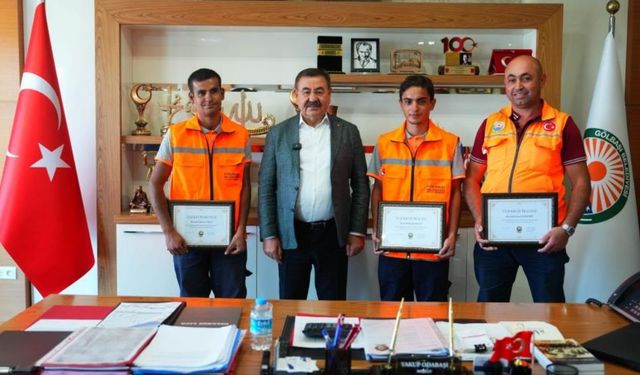Gölbaşı temizlik personelinden onurlu davranış: Çanta sahibine ulaştırıldı