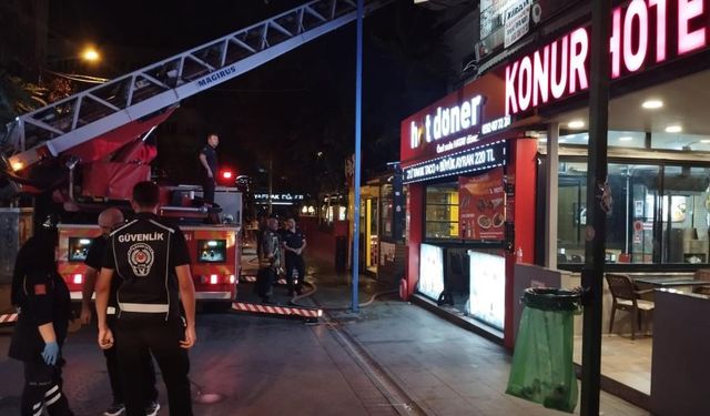 Kızılay'daki 4 katlı binada korkutan yangın!