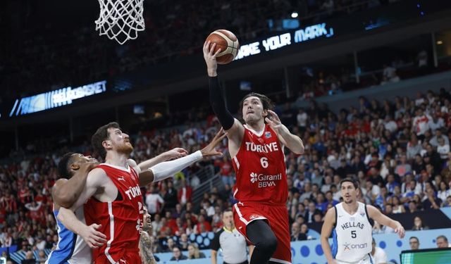 12 Dev Adam tarih yazdı! 24 yıl sonra finaldeyiz