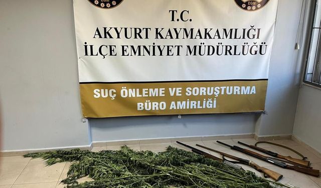 Akyurt’ta kaçak silah ve kenevir operasyonu!