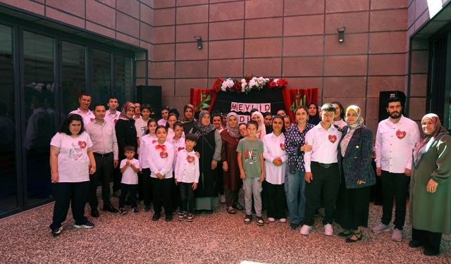 Engelsiz yüreklerden Mevlid Kandili programı