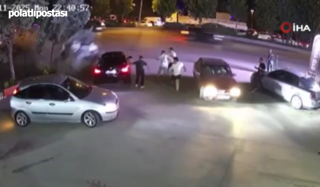 Sincan'da akılalmaz kaza! Kontrolden çıkan otomobil oto yıkamacıya uçtu