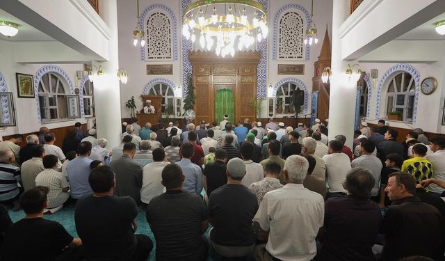 Sincan’da Mevlid Kandili dualarla idrak edildi