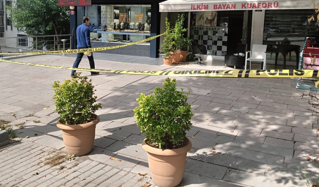 Ankara'da kuaföre pompalı saldırı! Yaralılar var