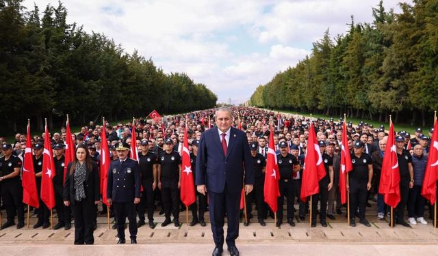 Ankara’nın başkent oluşunun 102. yılında Keçiörenliler Anıtkabir’de