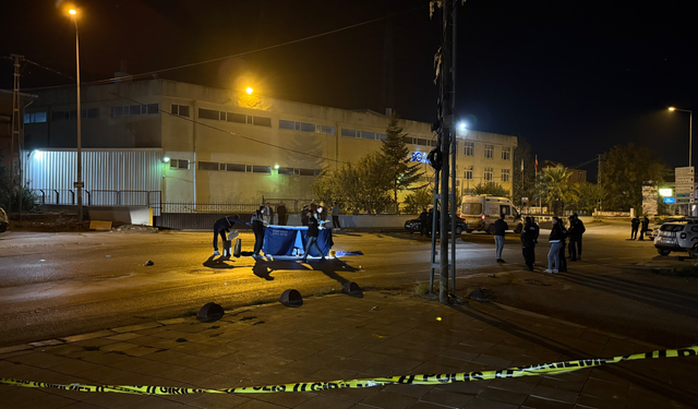 Esrarengiz olay kan dondurdu! Polis yelekli bir kişi vuruldu