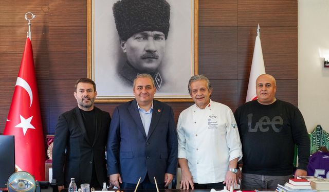 Keçiören Belediye Başkanı Özarslan, Aşçılar Federasyonu Başkanı Açıköz’ü ağırladı