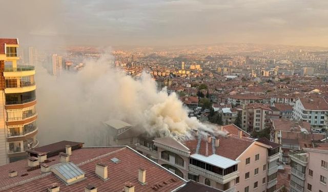 Ankara'da korkutan çatı katı yangını! Alevler hızla yükseldi