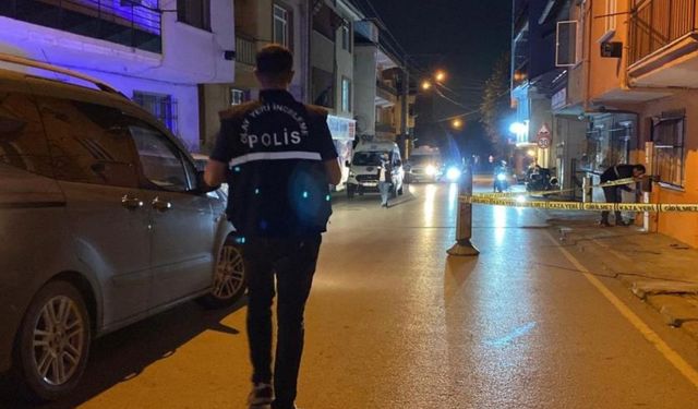 Sokak ortasında silahlı saldırıya uğradı