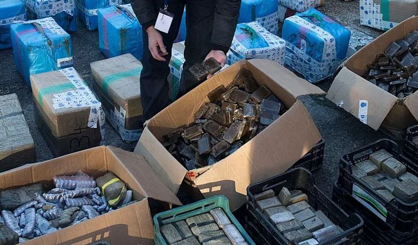 Fransa’da uyuşturucu operasyonu: 5 Türk vatandaşı gözaltına alındı!
