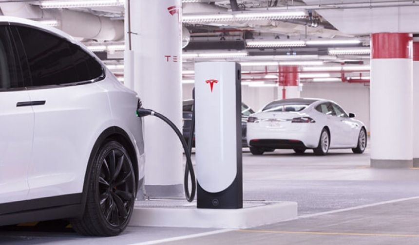 Üç lüks araç markası daha Tesla'yla anlaştı