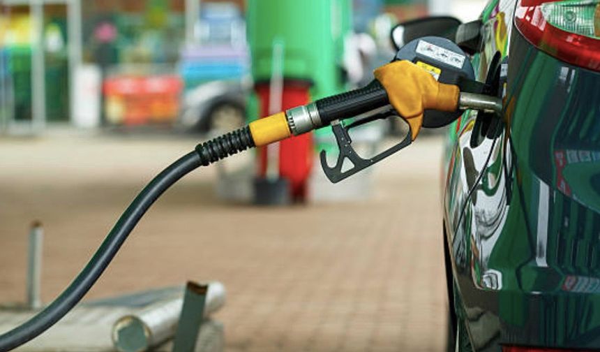 Orta Doğu'daki gerilim sonrası akaryakıt fiyatları çıldırdı! Motorine bir zam daha geliyor