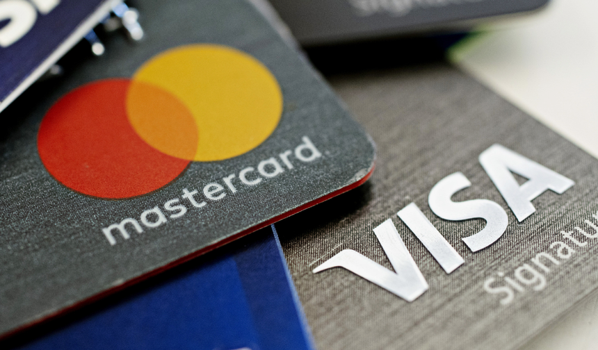 Visa ve Mastercard anlaşmaya vardı! Kredi kartı ücretleri sınırlanıyor