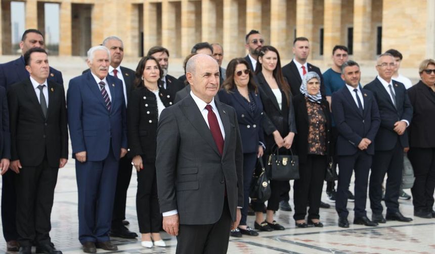 Büyükçekmece Belediye Başkanı Akgün'den Anıtkabir ziyareti