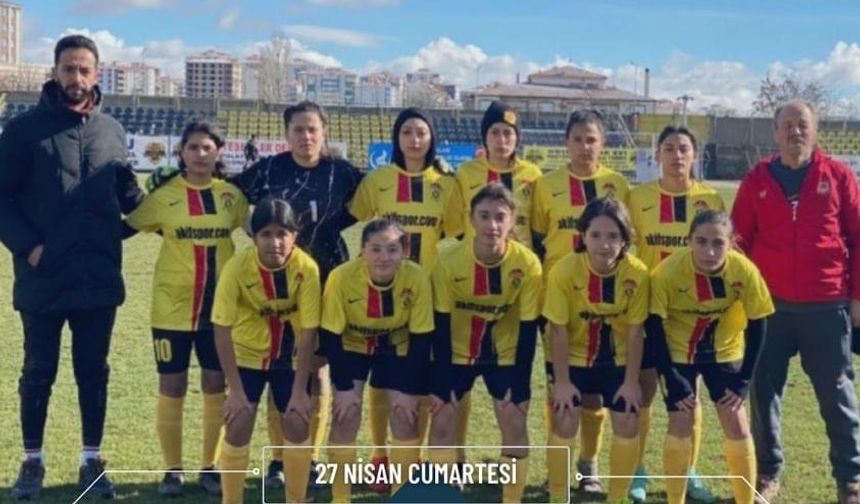 Polatlıspor Kadın futbol takımı için kritik mücadele