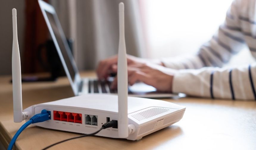 Dünya genelinde internet kesintisi! Telekom şirketlerinden açıklama geldi