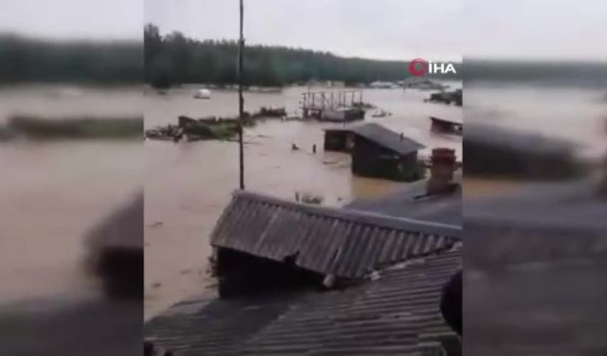 Rusya’da baraj patladı: Evler sular altında kaldı!