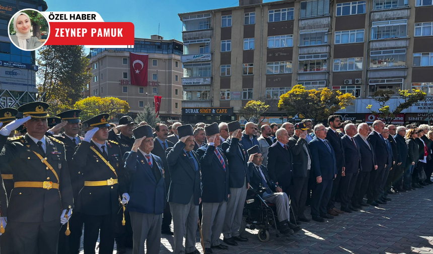 Polatlı'da 29 Ekim kutlamaları çelenk sunma töreniyle başladı