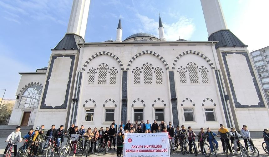 Akyurt’ta gençler bisiklet turunda